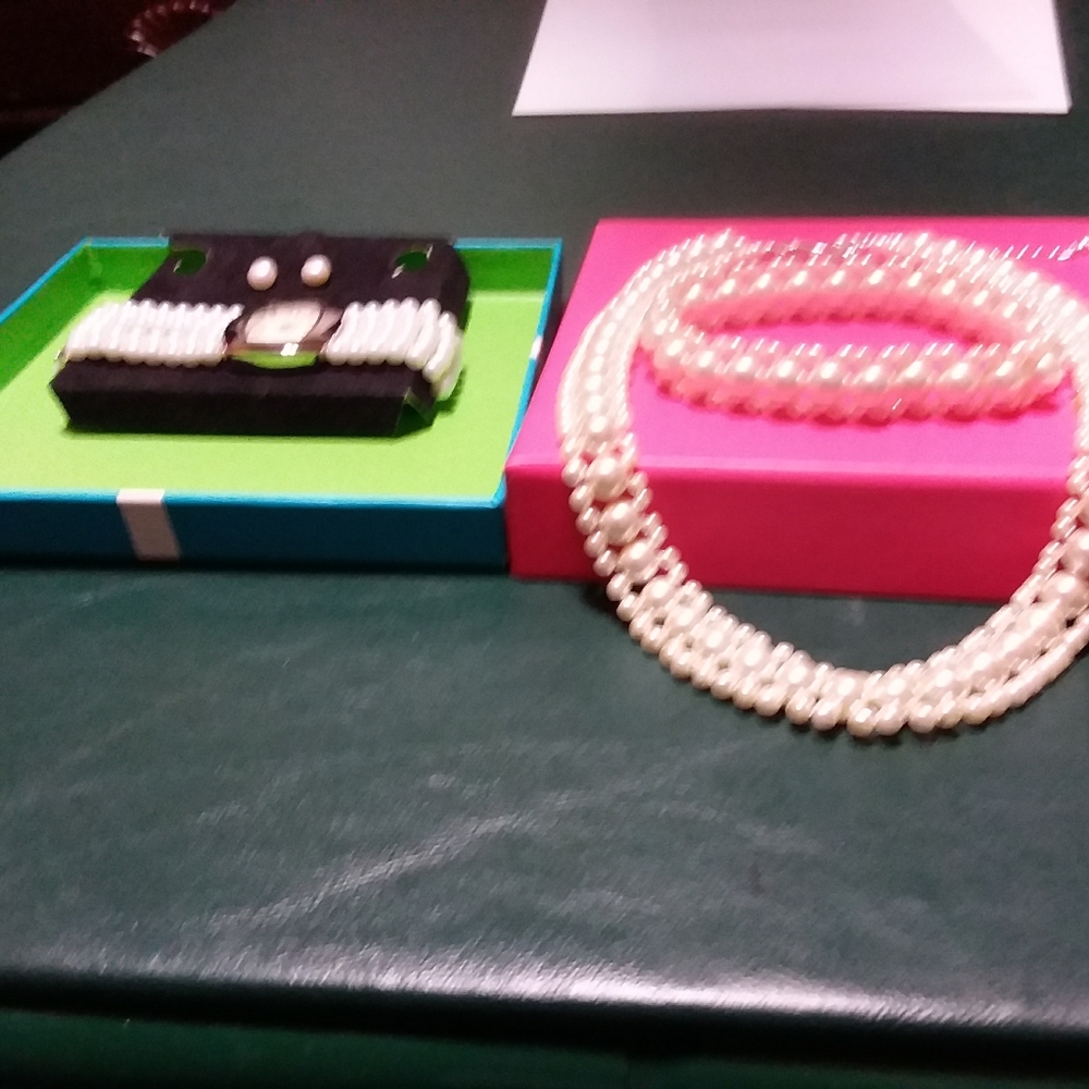 Ladies jewelry  set
